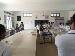 HAND-ON-TRAINING-ON-LABORATORY-ANIMALS-HANDLING-BLOOD-WITHDRAWAL-TECHNIQUES(2)